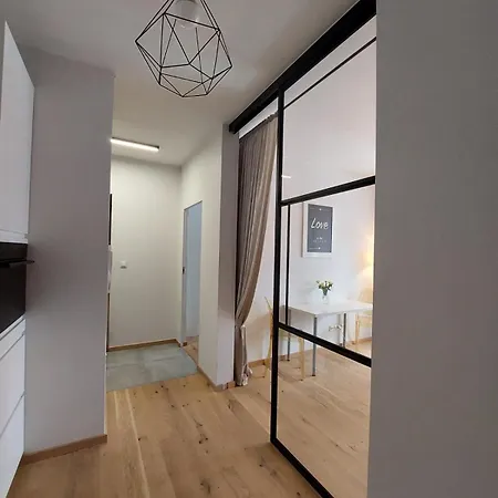 Appartement Golden Rose Metro & Park