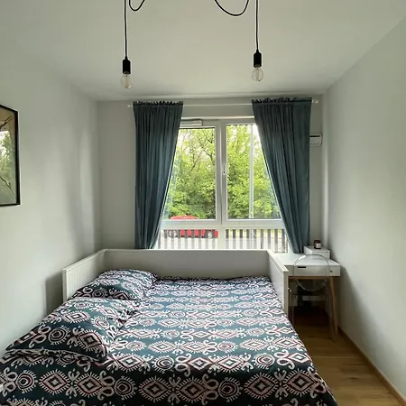 Golden Rose Metro & Park